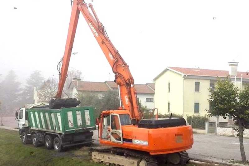 OmecoHub - Immagine DAEWOO 300LCV